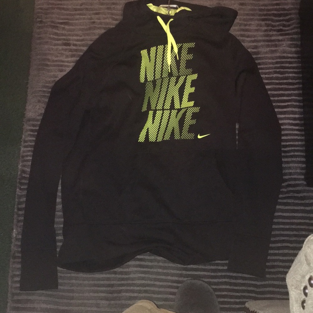 Nike therma-fit hoodie